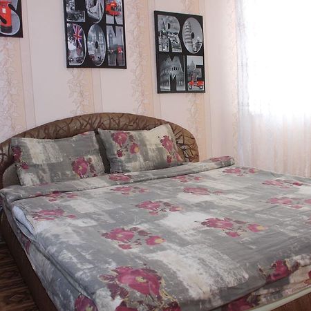 Apartment On Kursova 3A บิลา แซร์กวา ภายนอก รูปภาพ